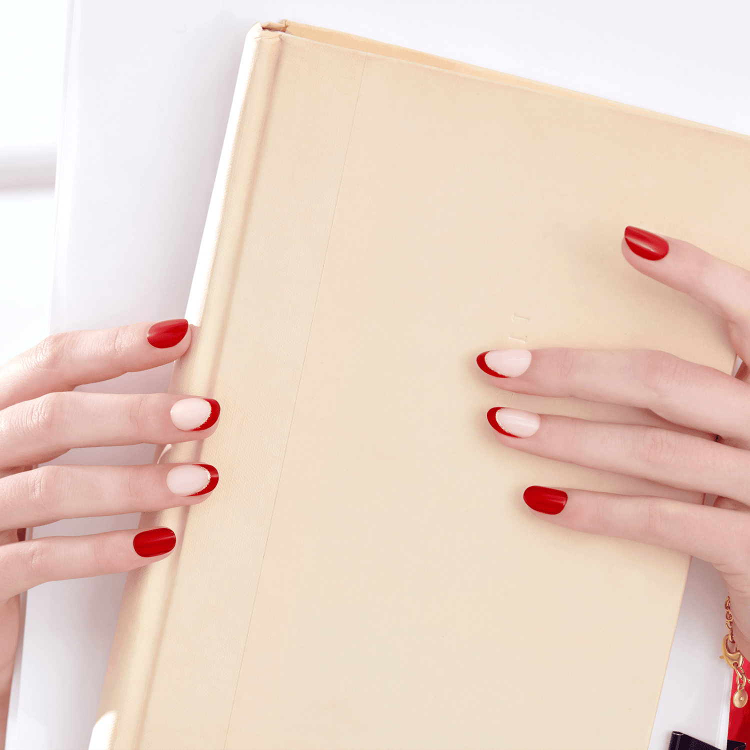 imPRESS Design Press On Nails - The Iconic